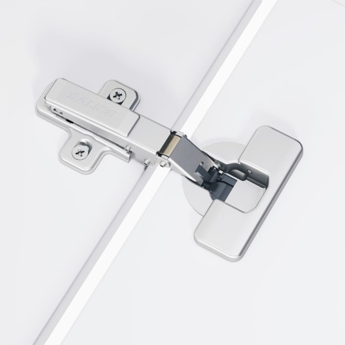 Salice Silentia+ 700 Series 110° Full Overlay Hinge with Wing Mount