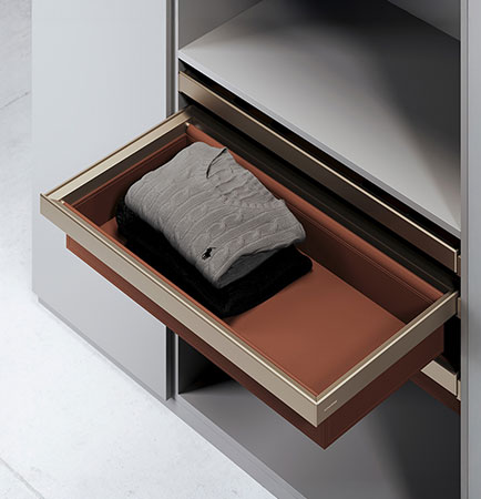 LEATHER BASKET